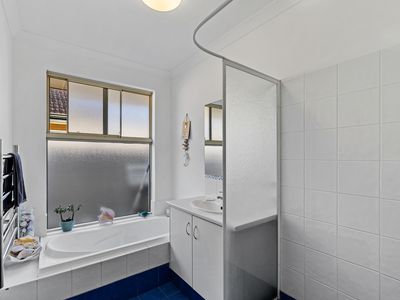 13 Sorrento Turn, Secret Harbour