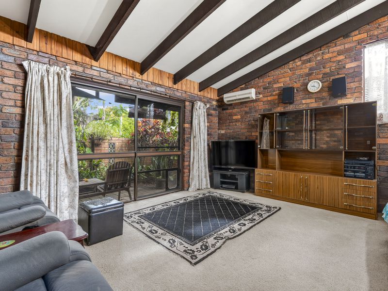 40 Riviera Avenue, Tweed Heads West