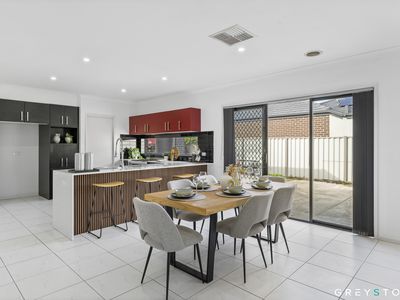 8 Magpie Street, Brookfield