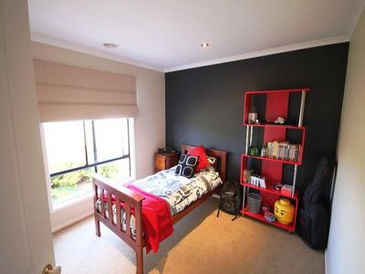 4 Chick Close, Wangaratta