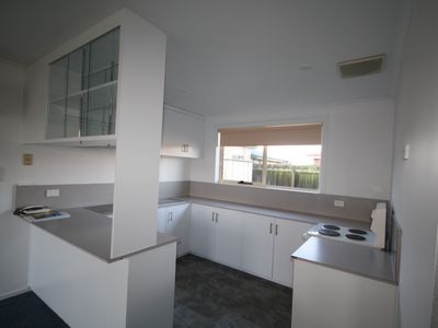 3 / 5 Church Street, Wynyard