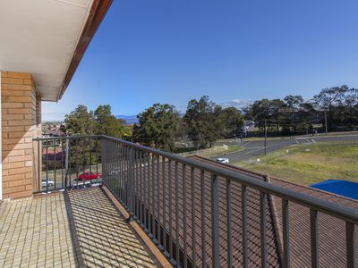 12 / 6 Eyre Street, Warrawong