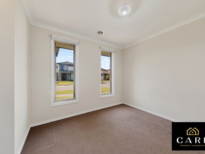 5 Stature Ave, Clyde North