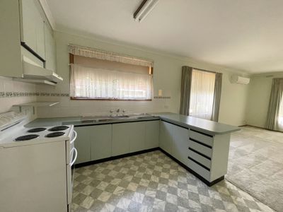 2 / 21 Shadforth Street, Kerang