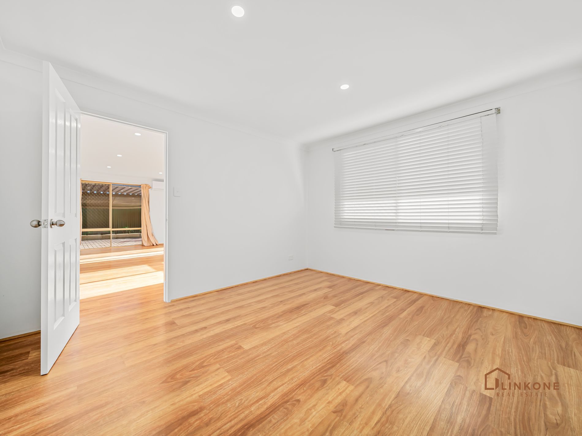 23 Mayhew Cross, Atwell