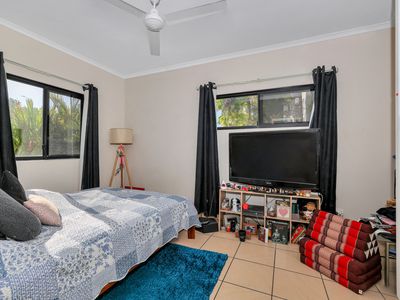 1 / 23 Mannikan Court, Bakewell