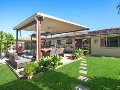 13 Muirfield Crescent, Tewantin