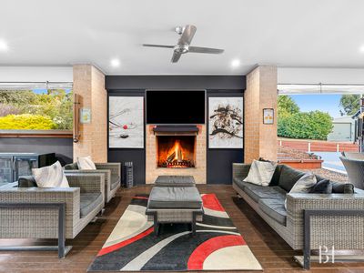 9 Olive Tree Court, Kilmore