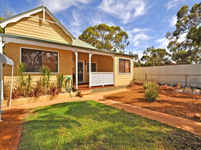 52 Hanbury Street, Kalgoorlie