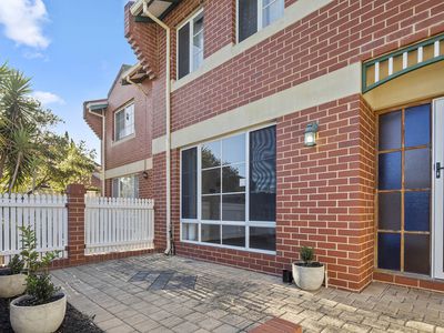 12B Little Russell Street, North Perth