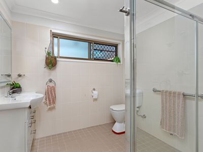 2 De Lore Crescent, Tuncurry