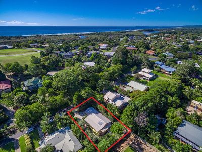9 Narooma Drive, Ocean Shores