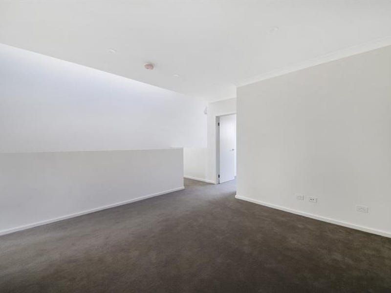 30 Coldstream Lane, Gledswood Hills