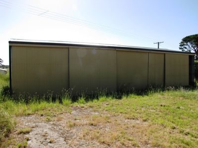 594 Woodlands Road, Yahl