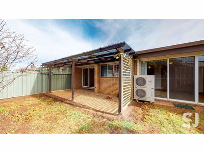 6 / 96 Bultje Street, Dubbo