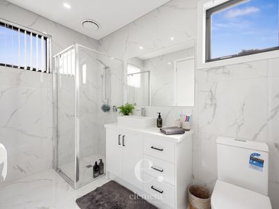 27 Radstock Avenue, Highton