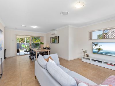 1 / 11 White Street, Everton Park