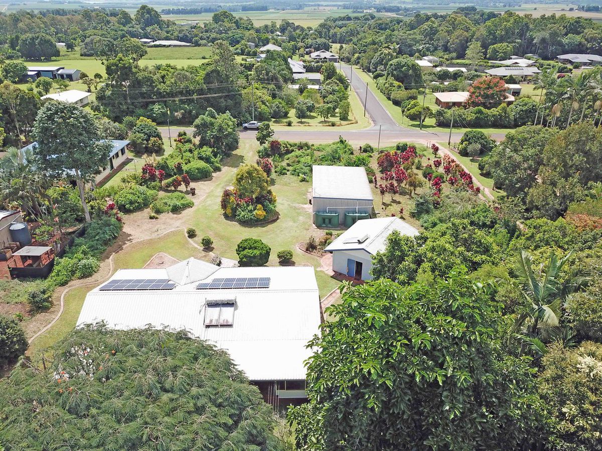 22 Panoramic Drive, Atherton