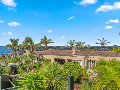 1/64 Seaview Road, Castor Bay