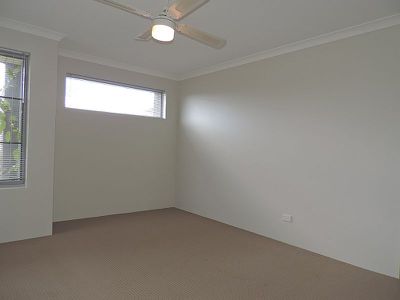22 Geographe Bay Pass, Secret Harbour