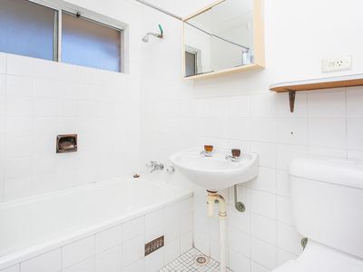 12 / 6 Eyre Place, Warrawong