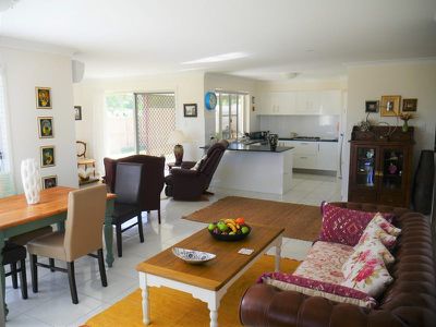 76 Naomi Drive, Crows Nest
