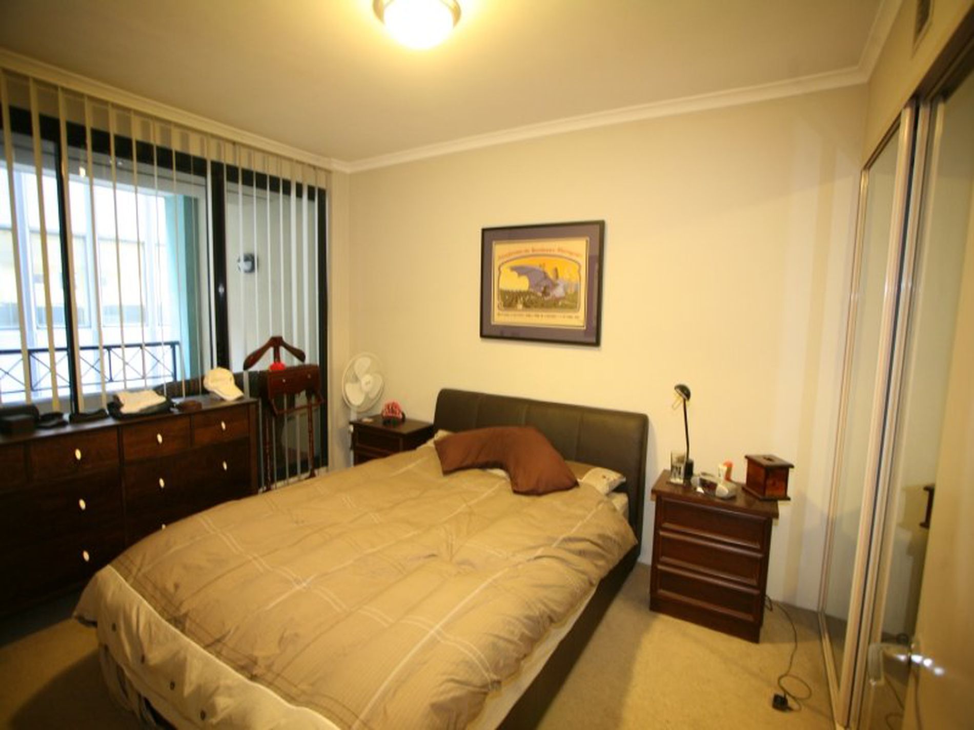 801 / 1 Hosking Place, Sydney