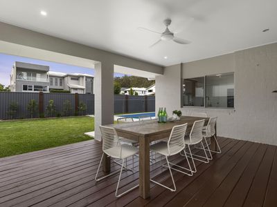 24 Feathertail Place, Wakerley