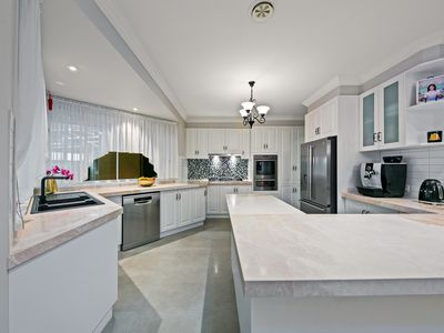 5 Bergen Close, Taylors Lakes
