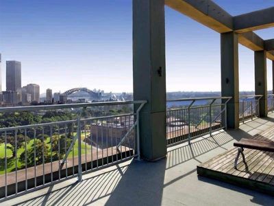 404 / 22-40 Sir John Young Crescent, Woolloomooloo