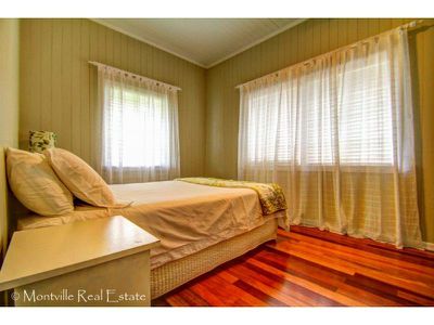 19 Western Avenue, Montville