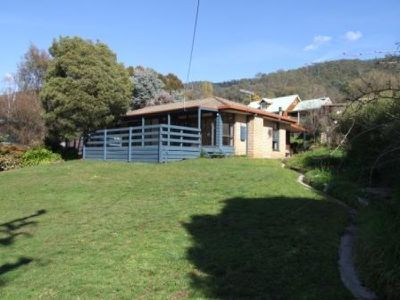 11 Kiewa Valley Highway, Tawonga South