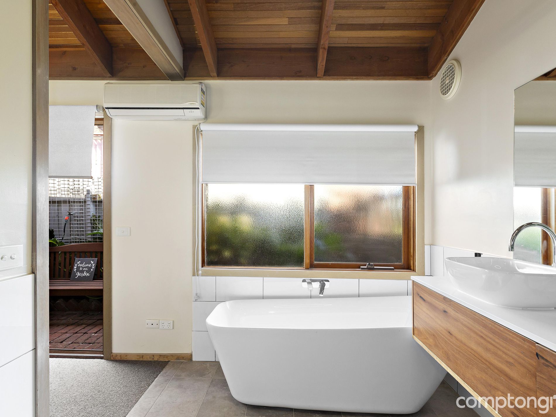 12 Walter Street, Williamstown North