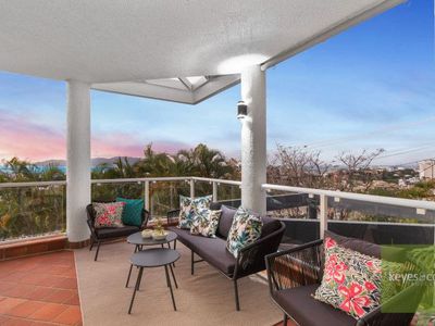 2 / 4 Stanton Terrace, Townsville City