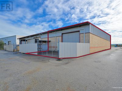 3 / 6 Cocos Drive, Bibra Lake