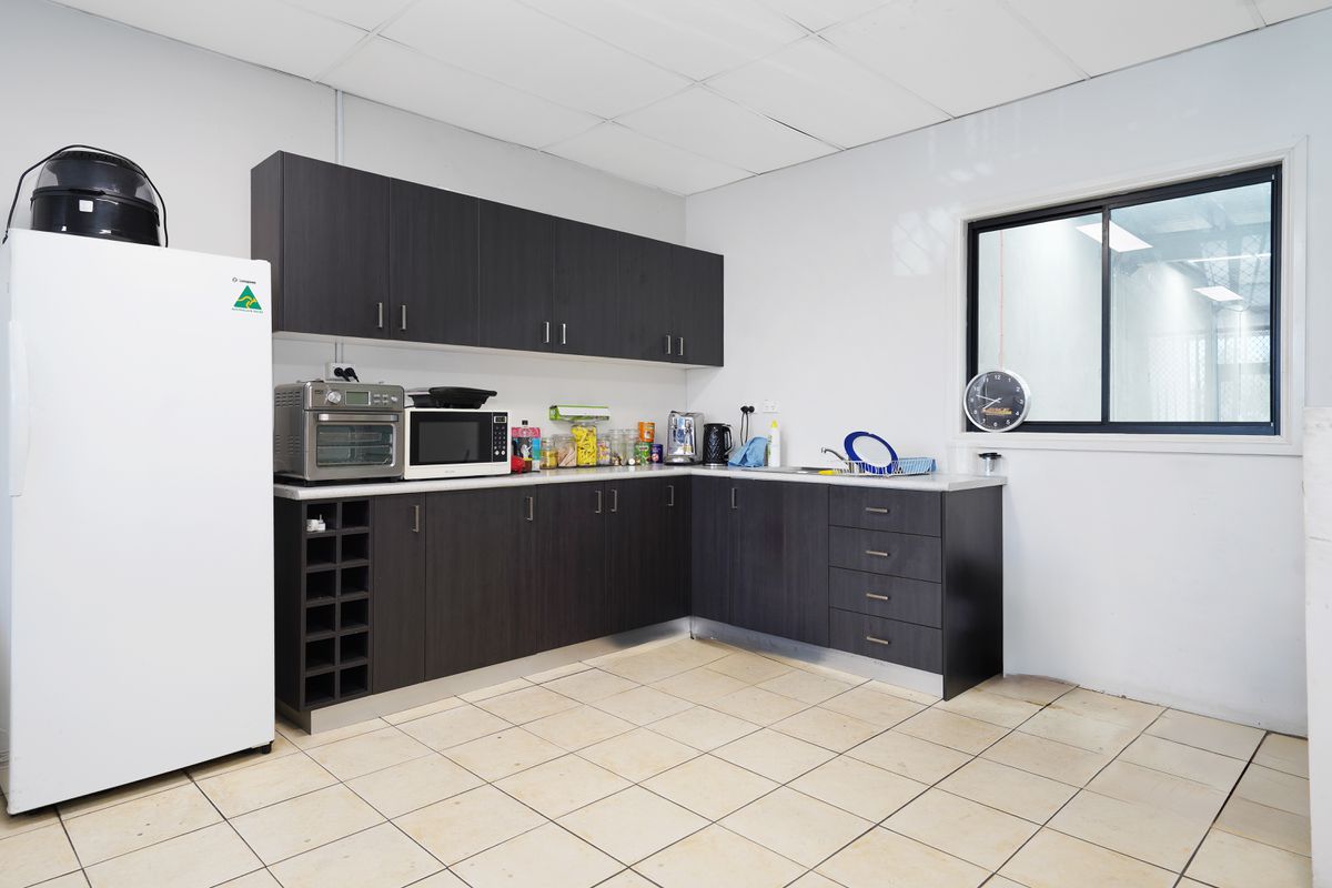 2 / 6 Samantha Place, Smeaton Grange