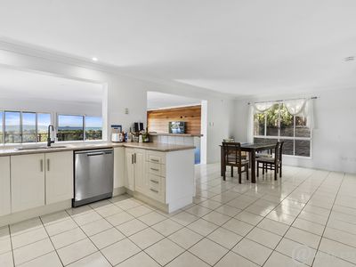 6 Macaulay Way, Pacific Heights