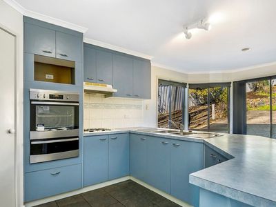12 Proud Terrace, Flora Hill