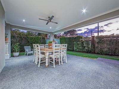 1 Feathertail Pl, Gumdale