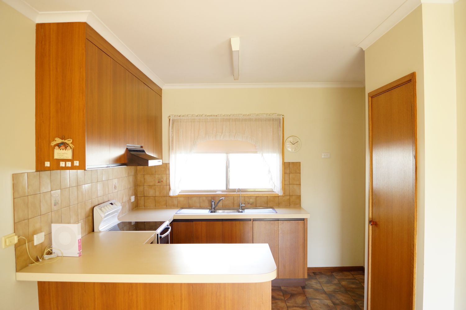 2 / 32 Henry Street, Horsham