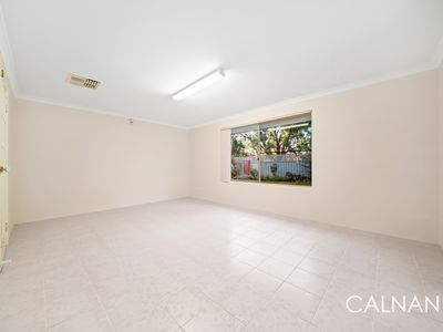 13 Woodspring Trail, Canning Vale
