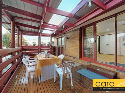 35 Oaktree Drive, Hampton Park