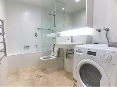 201 / 2 Hazelbank Place, North Sydney