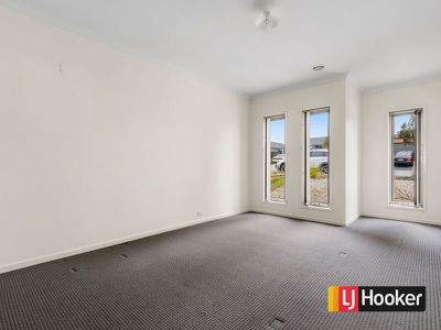 3 Bay Vista, Pakenham
