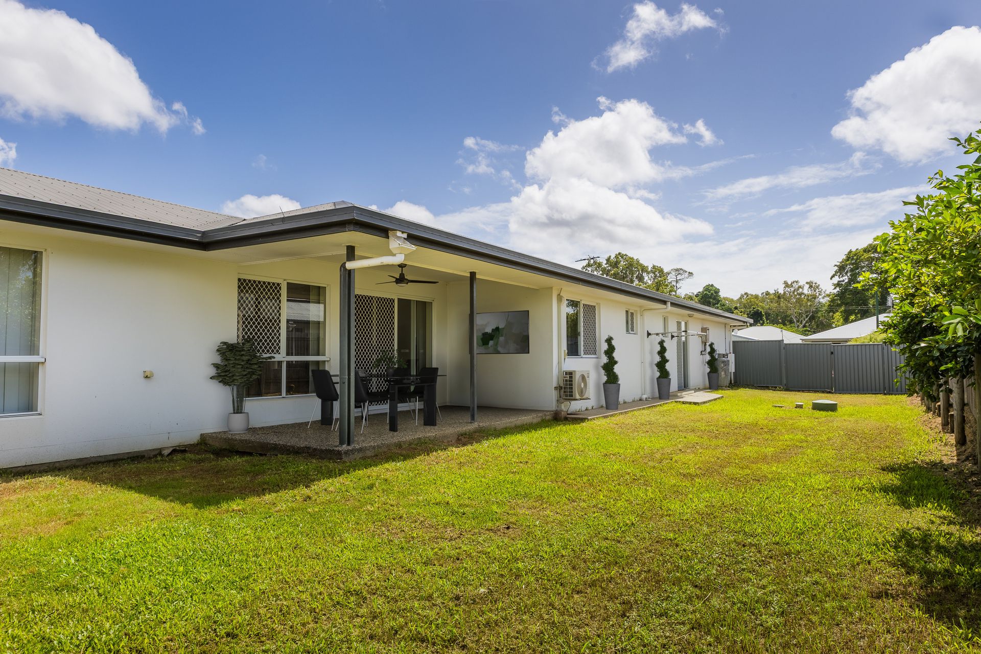 8 Leonie Court, Armstrong Beach