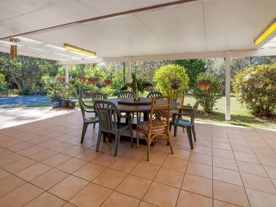 8 Brushwood Drive, Parkwood