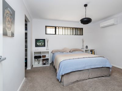 10 Tiru Close, Karlkurla