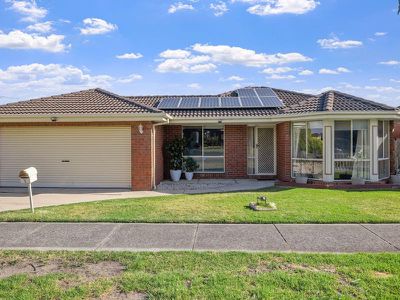 5 Chatham Close, Cranbourne East