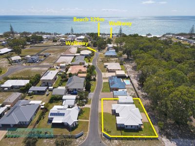 2 Driftwood Place, Woodgate