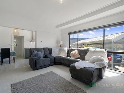 3 Mountain Avenue, Mount Beauty
